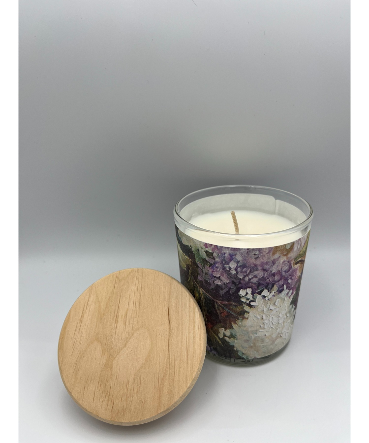 Svece stikla glāzē