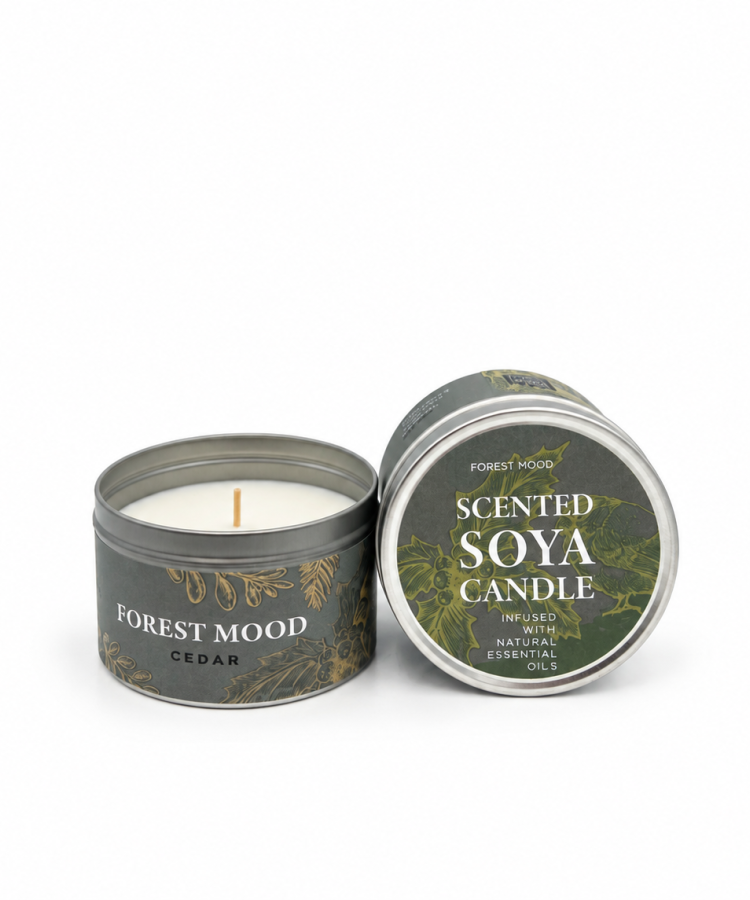 "FOREST MOOD" sojas svece metāla traukā ar aromātu "Ciedrs", 80 x 53 mm, 0,167 kg